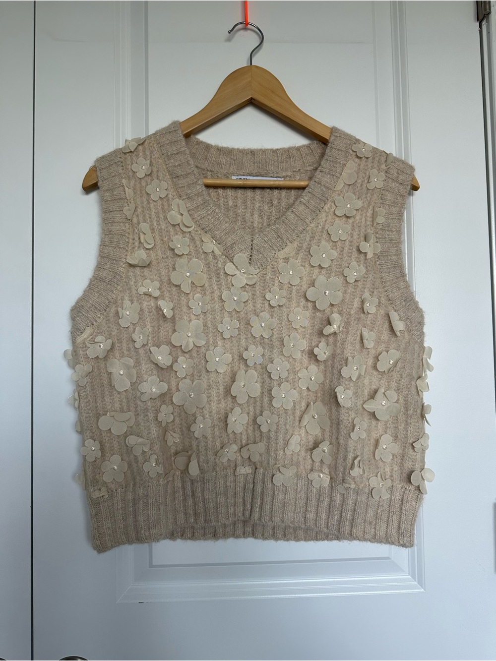 Zara Beige Floral Appliqué Knit Sweater Vest